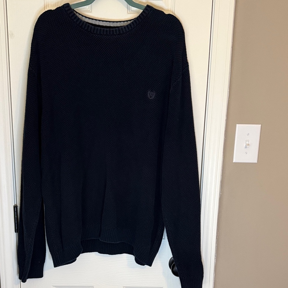 Chaps Men's Dark/Deep Navy Blue Crewneck Sweater